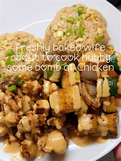 Easy Chicken Hibachi at home! Yummy Sauce: Mayonnaise, Sriracha, Honey, Rice Vinegar, Garlic Powder & Salt to taste #chicken #hibachiathome #easydinnerideas #easyrecipe #food