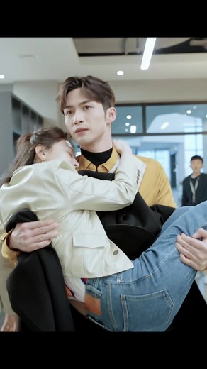 Girl Faints in Chinese Drama - What Happens Next Will Shock You!