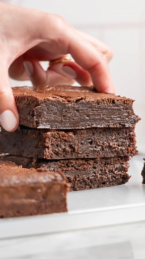 13K views · 42 reactions | Brownies húmedos y con sabor a infancia. 凉...