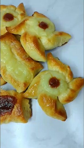 Receta fácil de facturas caseras para el feriado