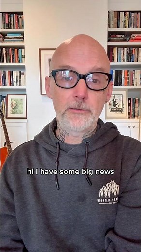 Big news: 500 brand new songs for free on Moby Gratis. 100% free music for any creative project!