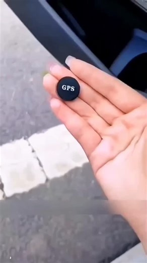 Ajju Vlogs on Instagram: "छोटा लेकिन पावरफुल – Mini GPS Tracker का Smart Use 🔍✨ #MiniGPSTracker #GPSForBike #TrackAnything #StaySafe #RealTimeLocation #SmartTracker #GadgetForYou #LostNotFound #GPSDevice #TechGadgets #TrendingProduct #ReelsGadgets #ViralGadgets #IndiaReels #TechTrends #safetyfirst⚠️"