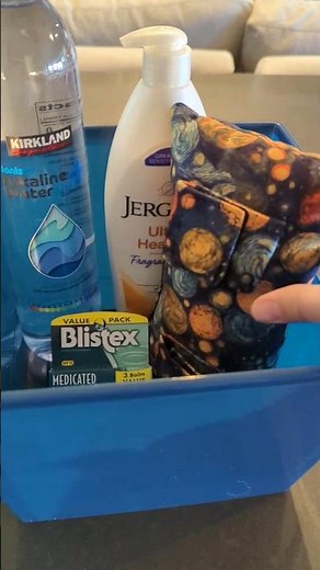 What to give a friend going through chemo. Chemo Basket. #cancer #chemo #breastcancer