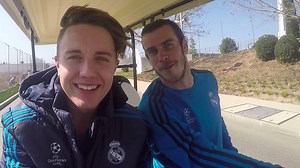It’s been a while since I last featured on adidas Football Gamedayplus! Love being part of this show, especially this time as I got to host and drive a golf buggy around Valdebebas Watch the full episode NOW: https://youtu.be/rESO8hczVv0 | Gareth Bale