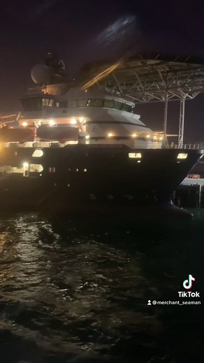 Dive support vessel working off Australia 🇦🇺 #offshore #shiptok #merchantnavyguy