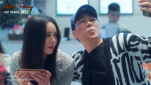 948K views · 10K reactions | NẾu Anh O thể Là Mặt Trời.. thì cũng Xin được Làm Chiếc đèn Ngủ Soi và Ngắm em mỗi Đêm ❤️ Yêu Em Đến Bạc Đầu | Khánh Phương x Quỳnh Kool ► Khánh Phương Top Songs 2023 | Khánh Phương Singer | Facebook