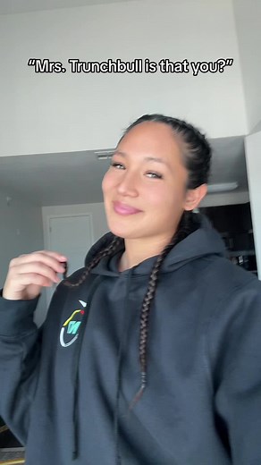 Janeé Kassanavoid on TikTok