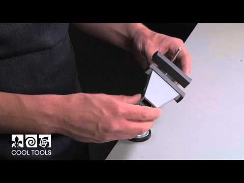 Tabletop Swivel Bench Vise