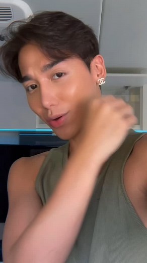 Oh no I fell 🥴😭 #transformation #dragqueen #transition #funnyreels | Plastique Tiara