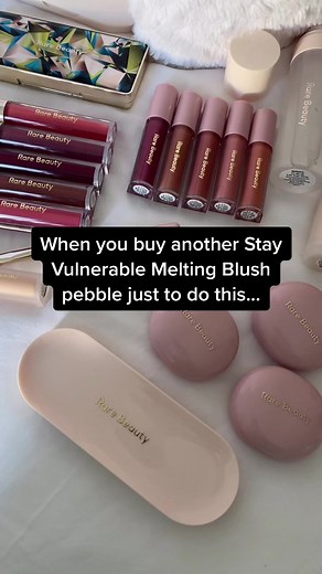 Stacking Stay Vulnerable Melting Blush with Discovery Eyeshadow Palette