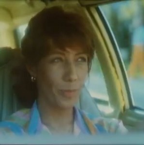 On this day in 1981, The Incredible Shrinking Woman hit theaters. Starring Lily Tomlin, this sci-fi comedy follows a housewife who mysteriously begins to shrink after exposure to household chemicals. A quirky 80s classic with a big message. Who remembers it? #TheIncredibleShrinkingWoman #LilyTomlin #80smovies #the80srule #onthisday #80s