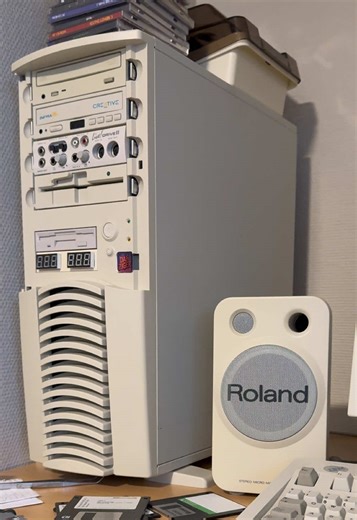 My retro PC corner preview☺️ Experience 90s / 00s nostalgia. #retrogaming #fyp #nostalgic #crt #midi