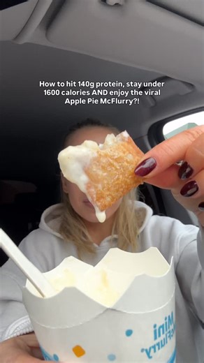 Emily Randell | Glow-Up Coach ✨ on Instagram: "Yes, I had the secret menu Apple Pie McFlurry 🍏🥧🍦…No, it didn’t ruin my progress. It was also banging!!😏 Here’s how I still hit 140g protein and stayed under 1600 calories 👇🏽 👉🏽 MEAL 1: Bacon, Cheese & Mushroom Omelette 🍳 From my 30 High Protein Recipe Book. Drop “30” in the comments and I’ll send it over -1 large egg -150g egg whites -10g 50% reduced fat cheese -A handful of fresh spinach -A handful of chopped mushrooms -x1 rasher of bacon