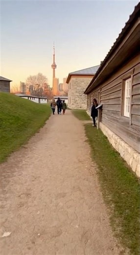Free Toronto 🇨🇦 | Fort York — Where the City Began