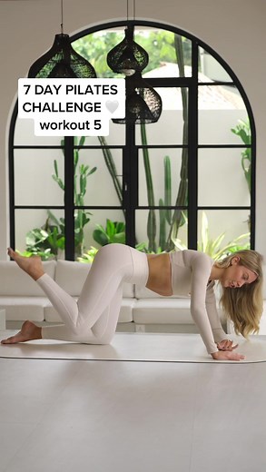 5 Minute Butt Lift Pilates Workout | 7 Day Challenge