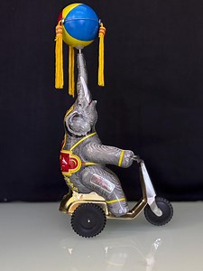 Vintage Tin Toy Elephant on Tricycle – Circus Elephant With Balancing Ball, Collectible Lithographed Toy - Etsy