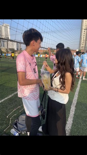 Supportive Moments in Football