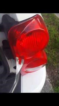 How to remove a dodge durango tail light