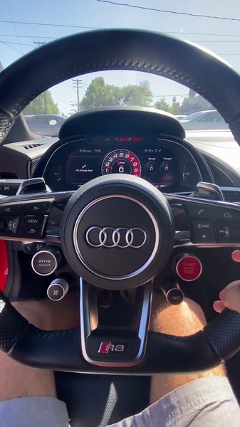 Audi R8 V10 startup POV