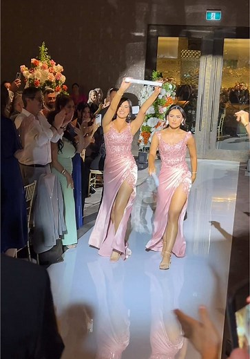 Stunning Bridal Party Entrance Ideas for Your Wedding