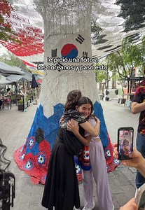 Coreanos en Guadalajara: le pidieron foto y pasó esto
