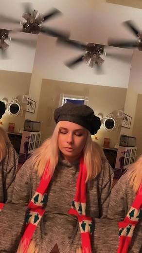 When classical meets chaos. Here’s a live moment where raw piano emotion collides with heavy dubstep energy. Every note, every drop, every swell is played live — no backing tracks, just pure vibe. #dubstepandpiano #dubstep #girlsofsubstep #musician #PlayByEar | StarUnie | Facebook