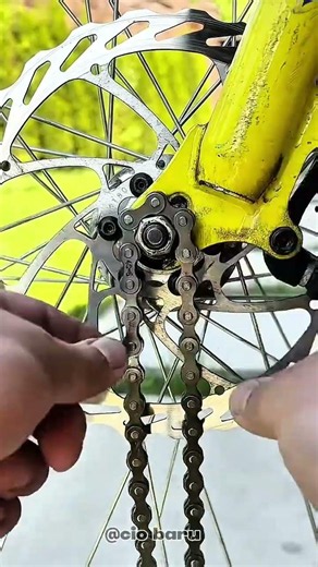 How to Install a Bicycle Chain Quickly and Very Easily