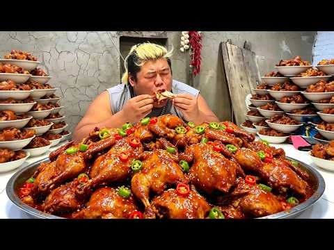 Brother Monkey Eats 10 Braised Chickens Bare-Handed!