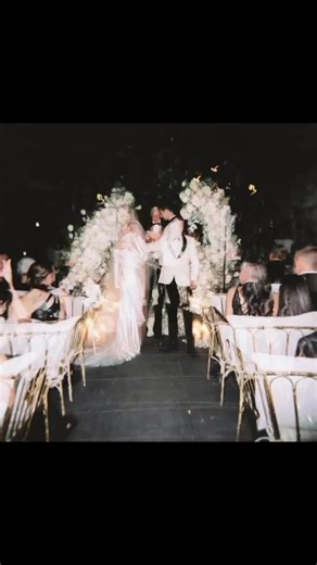 A breathtaking bridal makeup by Daniela Kosta Beauty using Dinair Airbrush! 😍 Shop our Spring Sale before it’s gone👇🏼 🤍$50 off Studio Pro Kits 🤍15% off Matte Liquid Lipsticks 🤍All Color Collections only $50 🤍FREE Spring Bloom Color Collection with every pro kit purchase Visit airbrushmakeup.com now! #DinairMakeup #SpringSale #MakeupSale #DinairAirbrushMakeup #DinairAirbrush #Dinair #airbrush #airbrushmakeup #airbrushmakeupartist | Dinair Airbrush Makeup