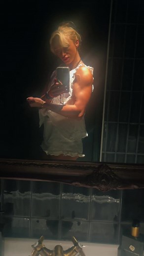 Your girl is well armed 😆 #armday #strong #muscle #fitcheck #fitwomen #lifestyle #gymlife #gains #flex #biceps #triceps