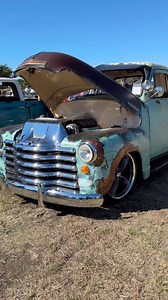 Bagged Chevy 3100 Patina sitting low | Bagged Truck