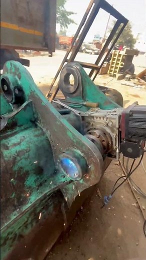 Portable line bore welding machine