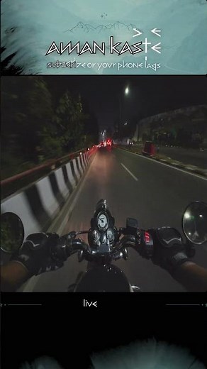 Stop saying BADA PAV - It’s VADA PAV! 🍔 #Motovlog #funny #comedy