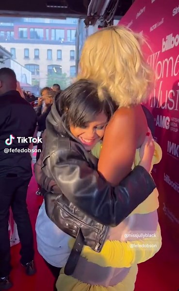 Its a family ting ✨ 💖 #fyp #fefedobson #jullyblack #friends