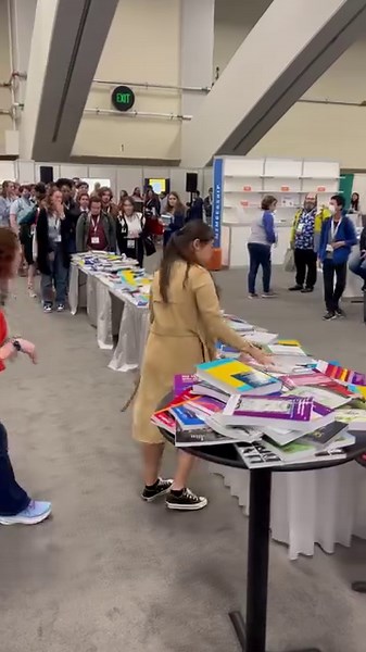 The AMS Bookstore Student Book Giveaway at the Joint Mathematics Meetings was a huge success! Diana Sonn of Florida International University was pleased with her choice, “Glimpses of Soliton Theory” by Alex Kasman. #JMM2024 Learn more about this STML title: https://ow.ly/Wq6G50Qovbs | American Mathematical Society