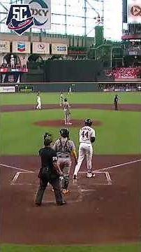 🚨 Yordan Álvarez hits Houston's first Grand Slam of 2026 🚨