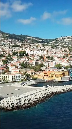 Madeira Island Travel Guide: 5 Best Places to Visit In 2026