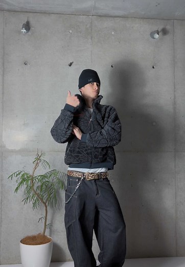 Stylish OOTD Ideas Featuring Tank Tops