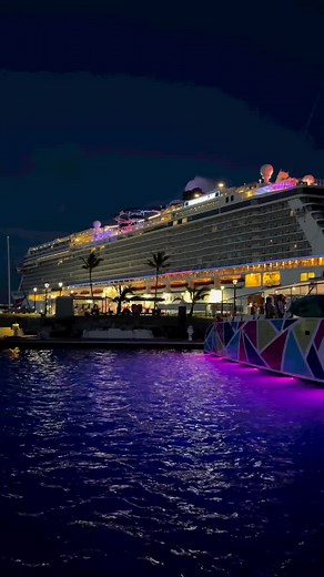 Nighttime views at the Royal Naval Dockyard. ✨ Do you have your sights set on a cruise to Bermuda? The island is only 21-square miles, so anything you want to see and do is within reach. Explore our historic towns, get a taste of Bermudian culture, and discover a breadth of natural wonders. Start planning your voyage: https://bit.ly/3Rbe1cS | Bermuda Tourism