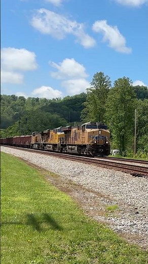 Rock for the Clinchfield Rebuild #trains #csx #unionpacific