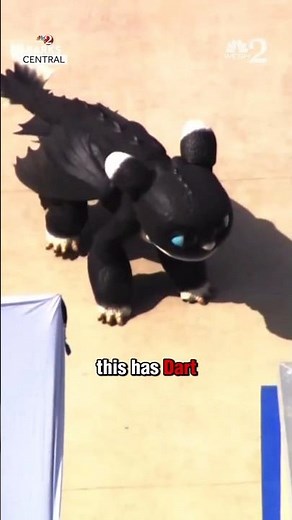 Walking Animatronics at EPIC UNIVERSE, How To Train Your Dragon World! #shorts #epicuniverse