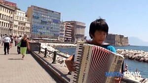 "Napoli Fortuna Mia": la fisarmonica di Hideshi Kibi