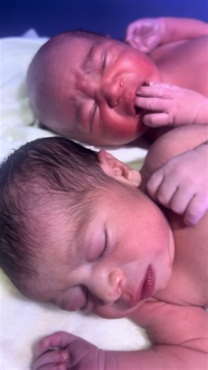 Baby First Minutes: Cherishing Family Love