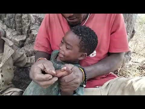 Primitive Cooking 🍳 Little Panda want food Hadzabe#villagelife #viralvideo #usa