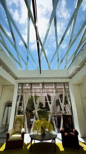 Introducing Tory Burch Rodeo Drive. A juxtaposition of modern design and raw natural beauty. Sun-drenched interiors invite exploration and discovery, illuminating eclectic décor and our Spring 2025 collection. Now open at 366 N. Rodeo Drive. | TORY BURCH