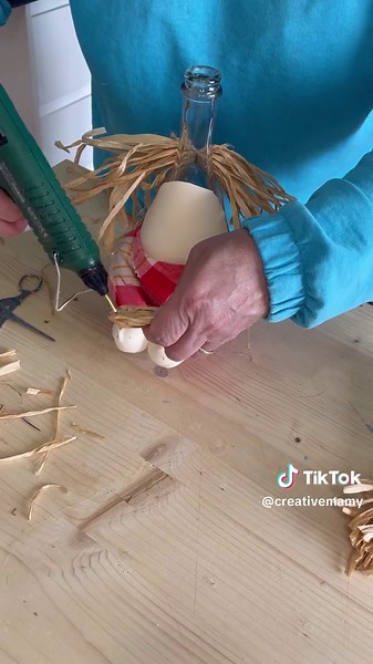 Hello people! It’s craft time! Enjoy 😃#creativemamy #diy #howto #tutorial #tuto #upcycle #learnwithtiktok #learnontiktok #upcycling #fattoamano
