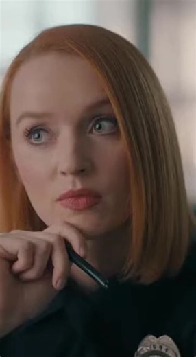 Emotional Training Required for Working Near Confidence 🦜😂 A confession no one expected turns into comedy gold. Romantic teasing and laughter take over the office. #funnyanimals #funnyreels #talkingparrot #funnypets #parrotlover