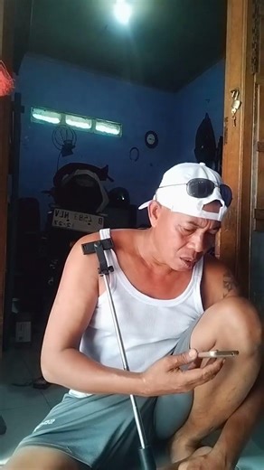 so it makes me dizzy asking unclear questions #comedy #lifting