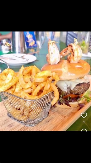 Open and ready to pop off the day 🥰❣️ take out and dine in always available 😊 business hours 10am-10pm | Gourmet Seafood House