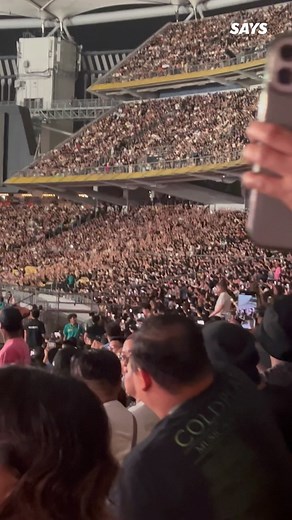 74K views · 2.9K reactions | Malaysian Coldplay crowd doing the wave  #coldplayinkl #coldplay #musicofthespheres | SAYS | Facebook
